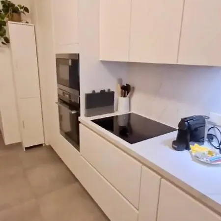 Appartement Bright 2 Bedrooms Flat W Parking&balcony-fent1
