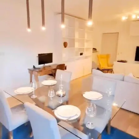 Bright 2 Bedrooms Flat W Parking&balcony-fent1 Appartement Luxemburg